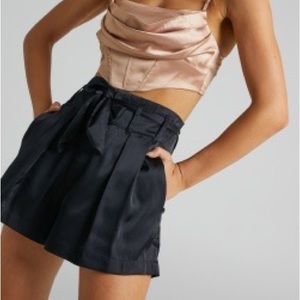 NWT BLAZE BELTED HIGH RISE PAPERBAG SATIN SHORTS